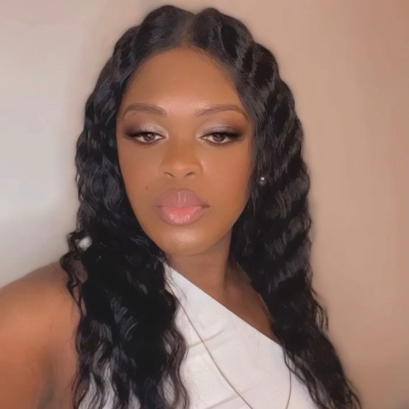 Meet your Posher, Dannielia - Picture 2 of 2